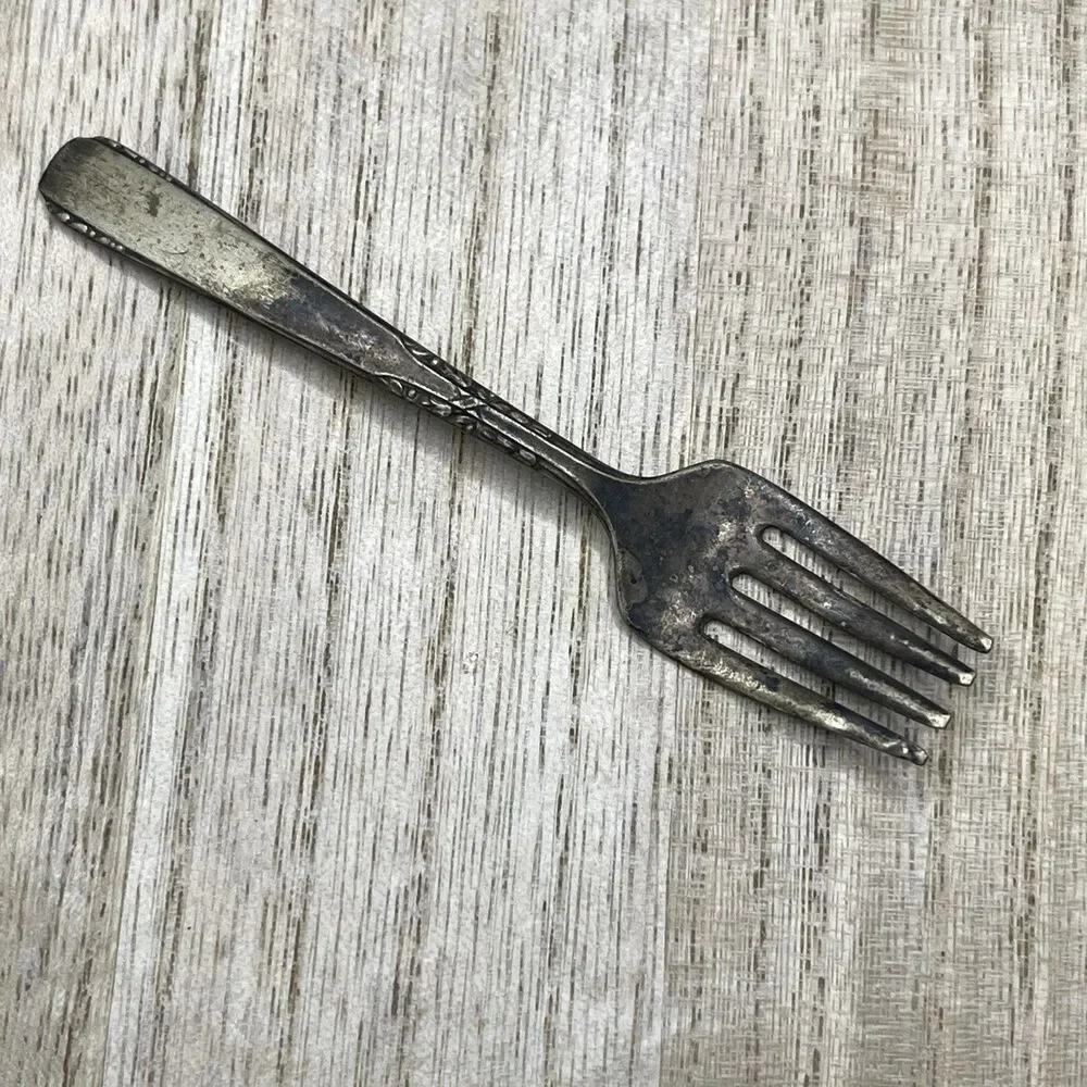 VTG ATQ 1881 Rogers Oneida Silver Plated Baby Fork Patina Tarnished 4.25”